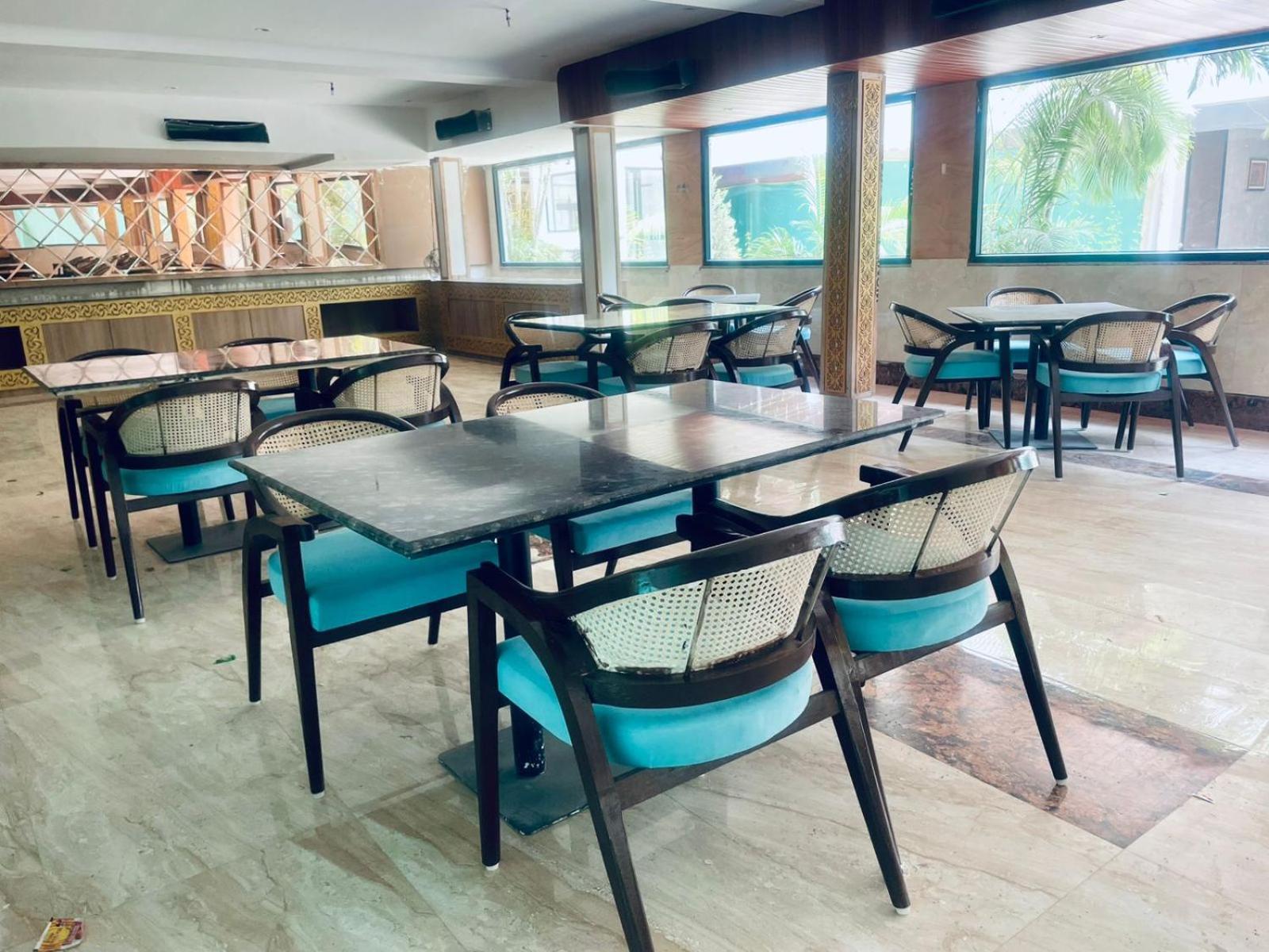 Country Inn Ayodhya - Opposite Airport Экстерьер фото